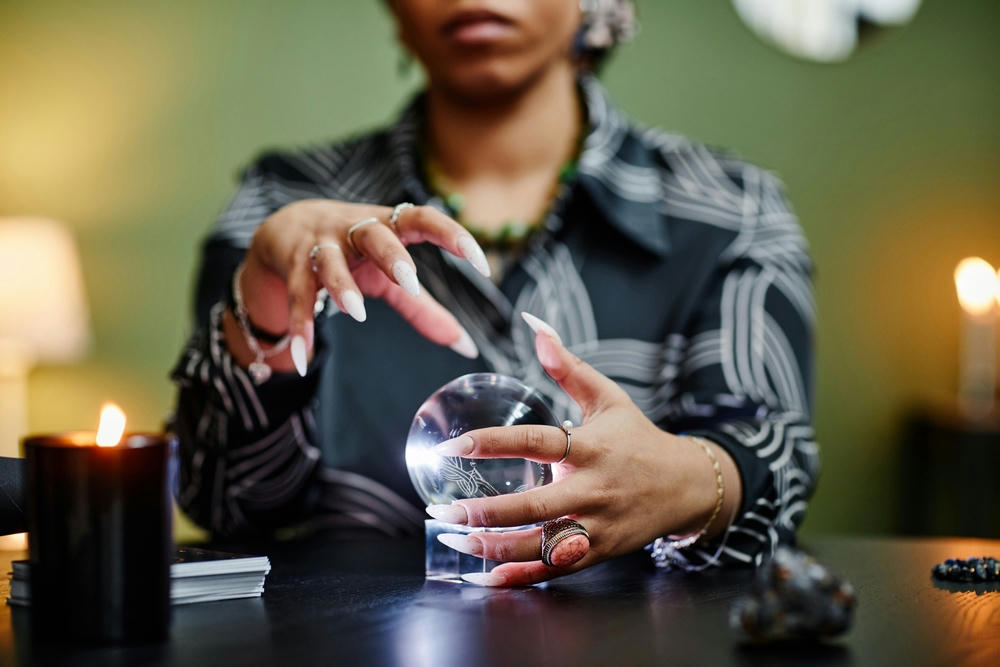 psychic crystal gazing